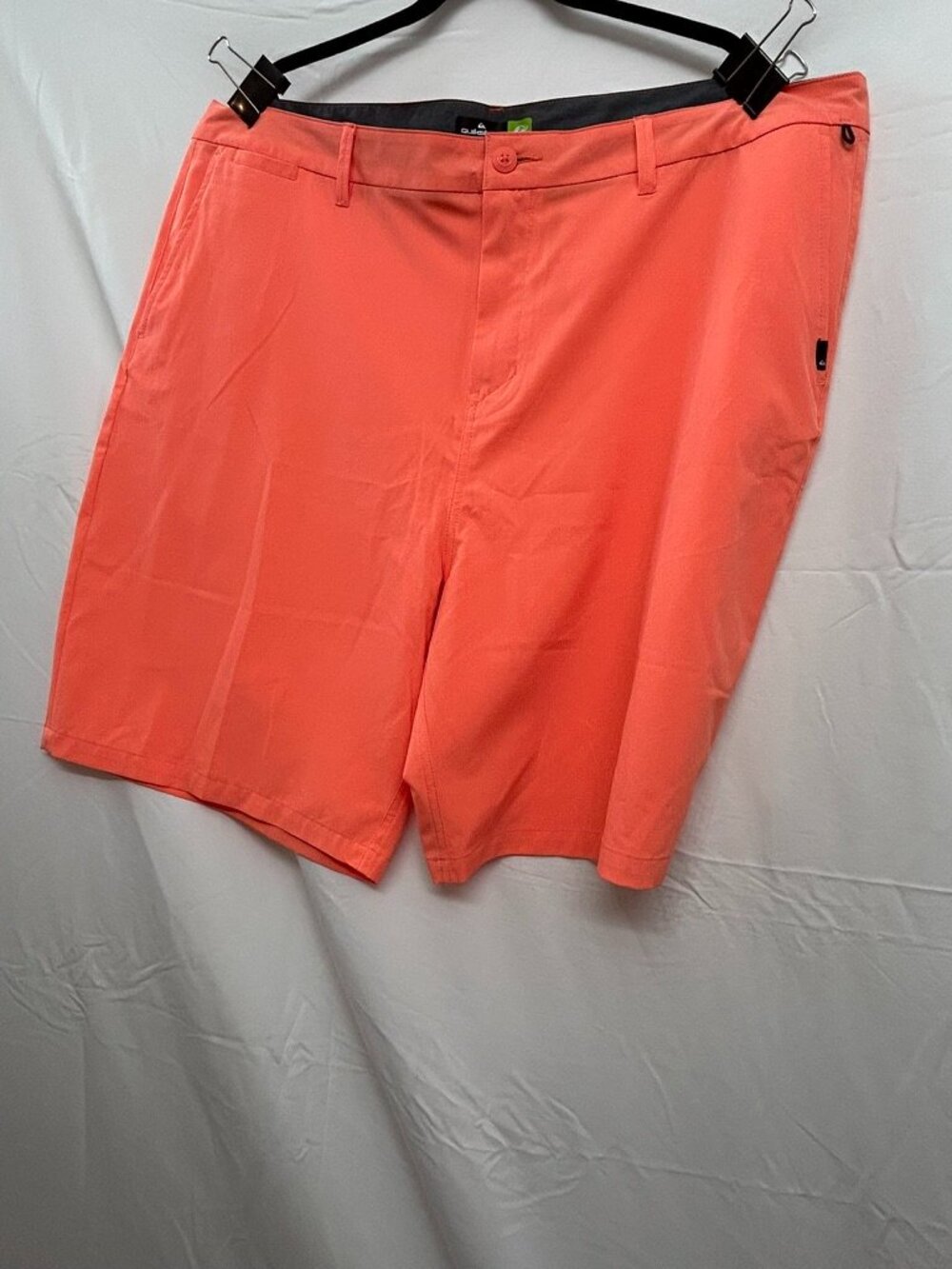 Quiksilver Amphibian Men’s Coral Hybrid Shorts Size 44